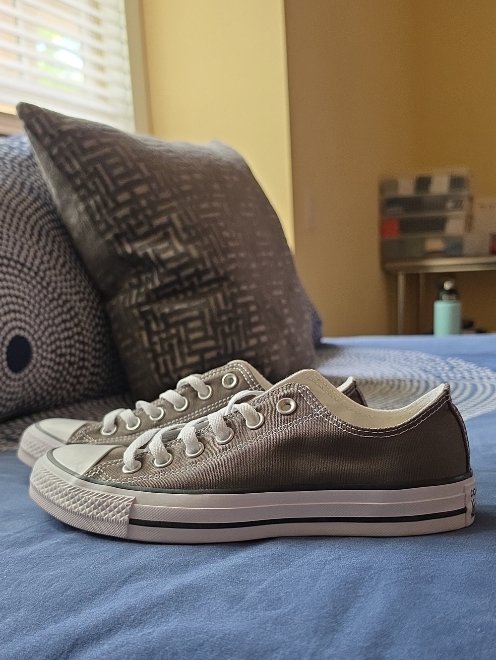 Converse Low Top Unisex Canvas Sneakers in Gray and White
